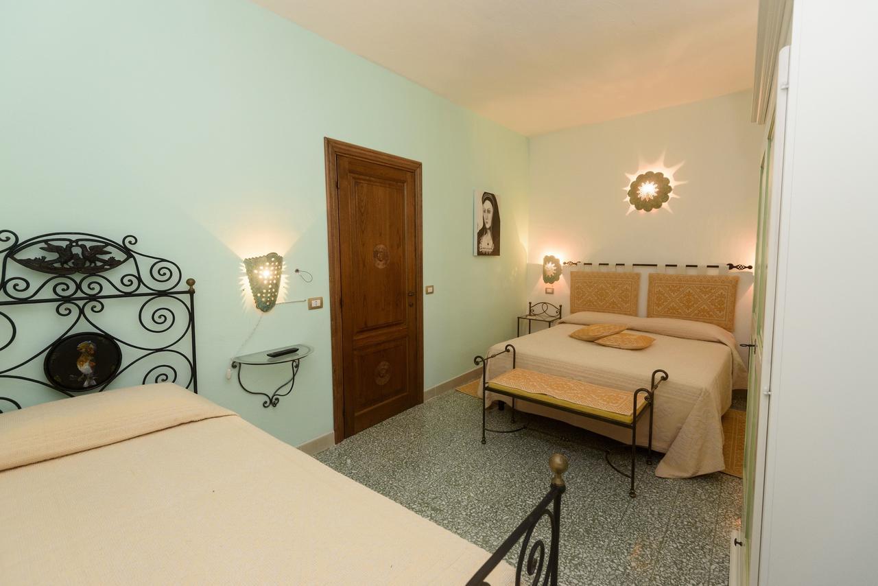 Al Vecchio Corso B&B Tempio Pausania Exterior foto
